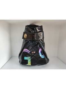 Via Fekete Feliratos Elmira Hátitáska