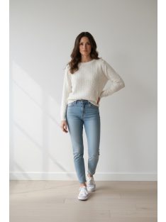 Micha Ekrü Minni Felső