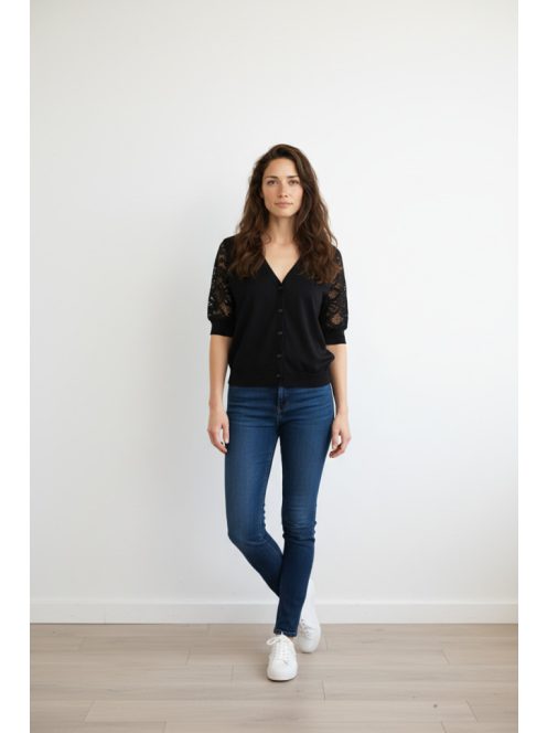 Micha Fekete Zina Kadigán