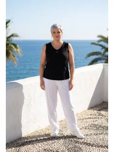 Micha Fekete Nina Trikó