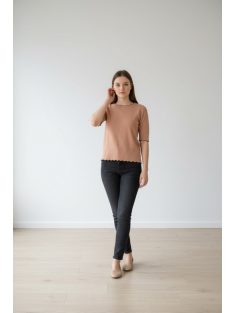 Micha Barna-Fekete Nelly Felső