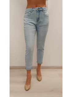 M Sara Világos Superior Farmer