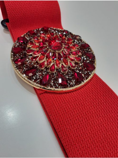 Piros Köves Melina Öv