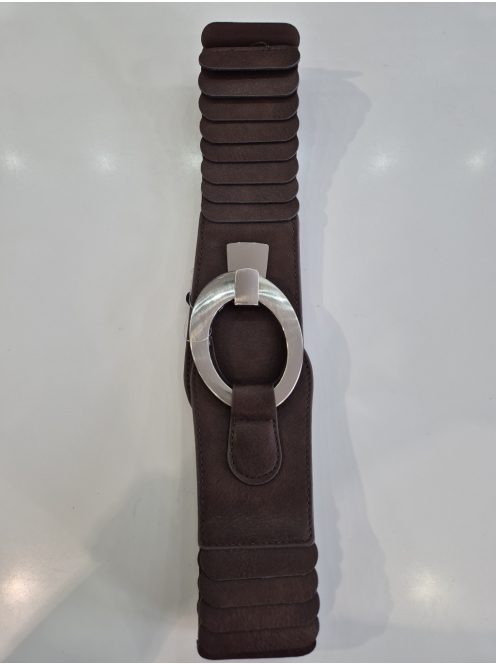 Csokibarna Minna Öv