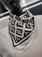 Ekrü-Fekete Mintás Hebe Szatén Kendő