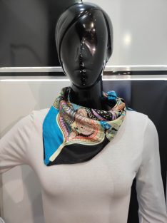 Türkiz Mintás Hebe Szatén Kendő