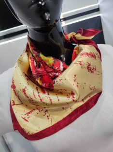 Piros Város Festményes Hebe Szatén Kendő