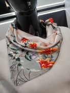 Szürke Ombre Virágos Hebe Szatén Kendő