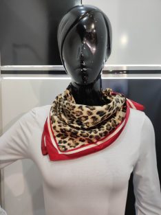 Piros Ocelot Hebe Szatén Kendő