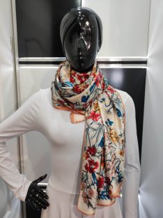 Barack Virágos Kianit Sál