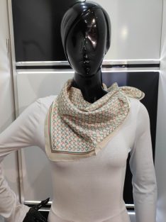 Zöld-Barna Lovas Tilia Sál