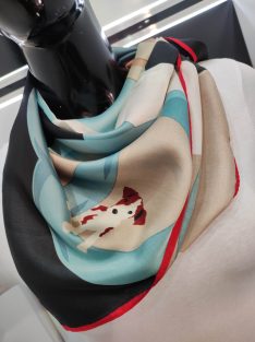 Piros-Türkiz Lóherés Tilia Sál