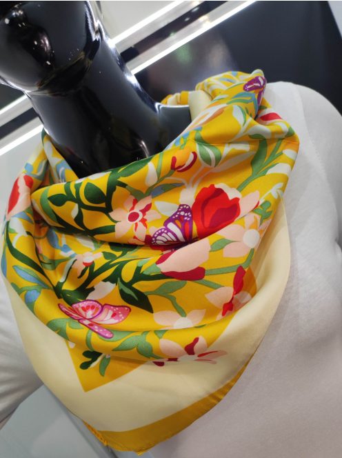 Sárga Lepkés Tilia Sál