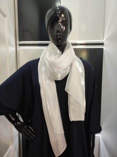 Fehér Iringó Stóla