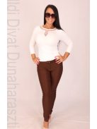 Tara Ekrü Necces Y Felső