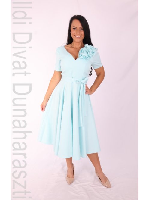 Elizabeth Türkiz Tegza Ruha
